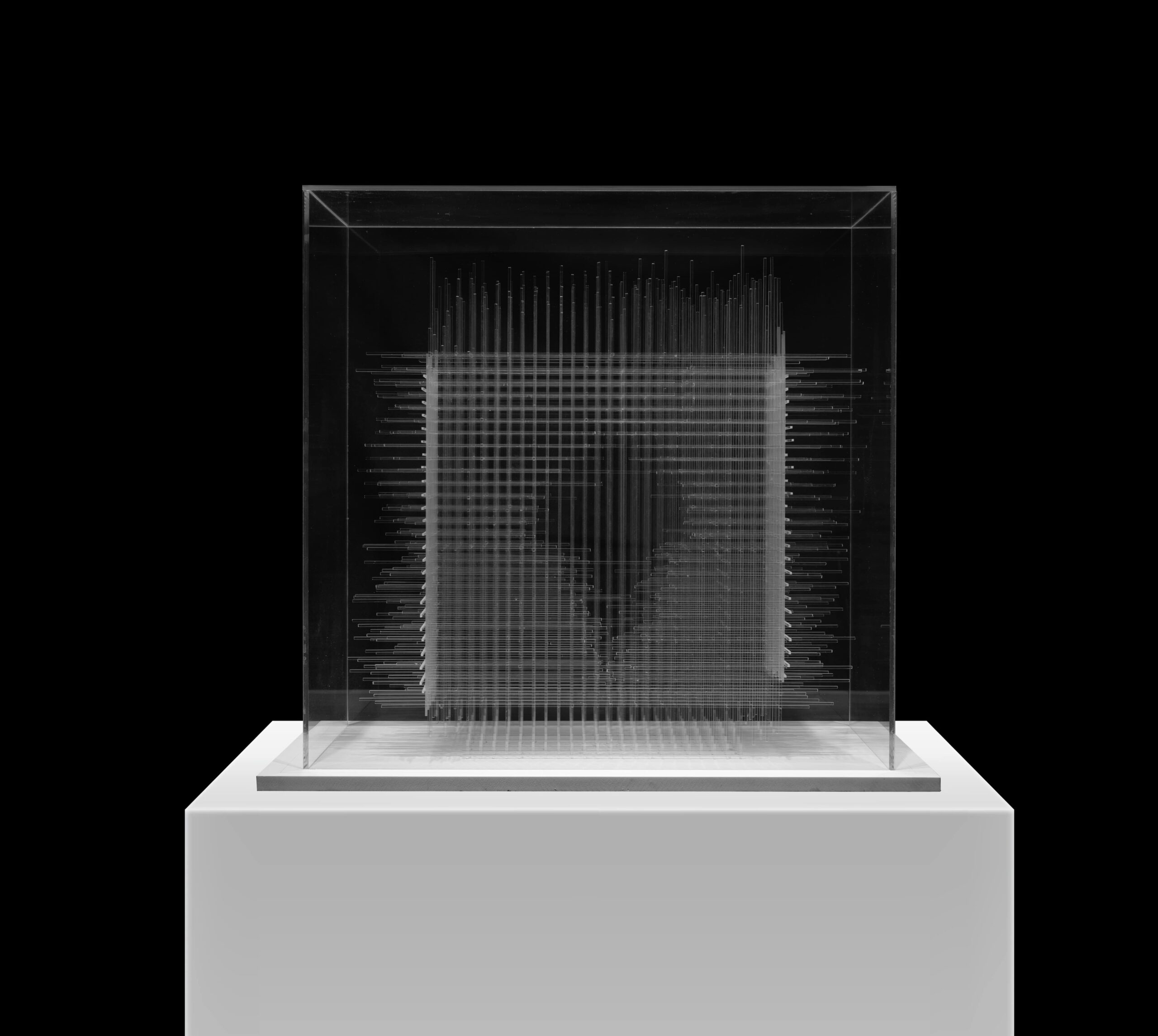 Hassan Daris - Sarab V / Mirage V, 2025 Plexiglas_x000B_ 74 x 74 x 34 cm